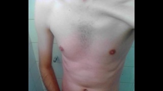 Gozando no Boxe do Banheiro